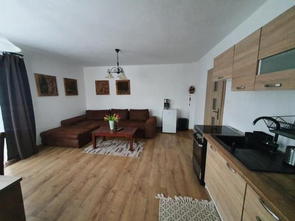 Apartmanovy Dom Adas Prosiek Eksteriør bilde