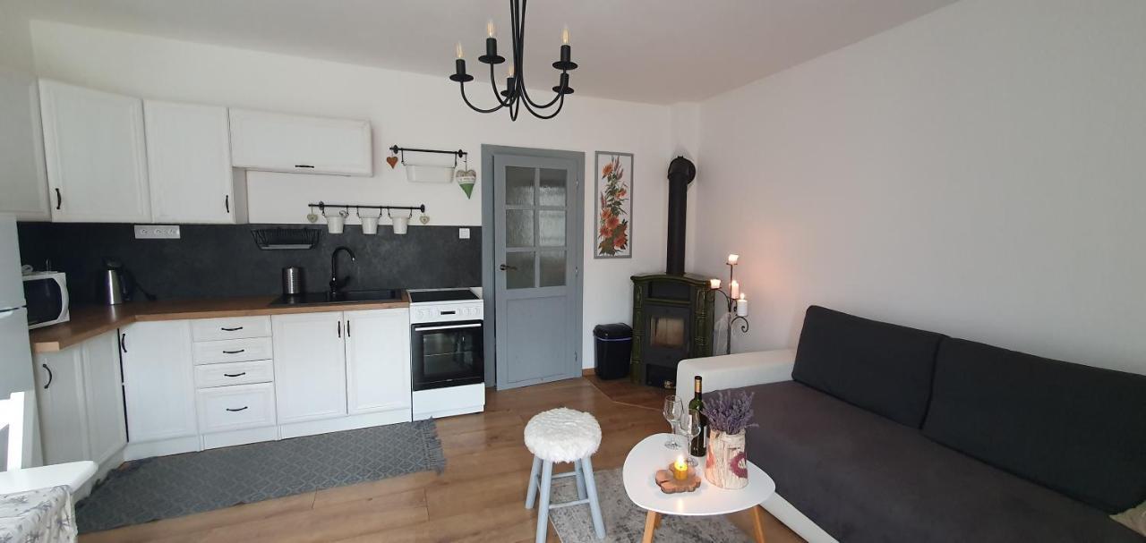 Apartmanovy Dom Adas Prosiek Eksteriør bilde